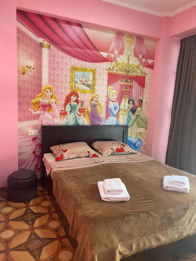 Hotel Saburtalo Roni Tbilissi Extérieur photo